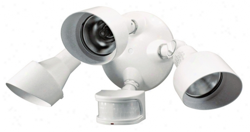 White 3-light Motion Sensor Security 19" Remote Exterior Light (k6523)