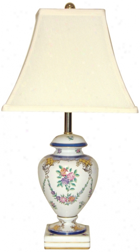 Blue Trim Floral Drape Hand-painted Porcelain Table Lamp (j1514)