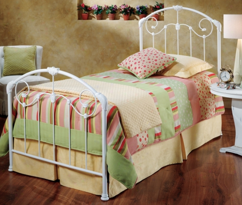 Hillsdale Maddie Bed (full) (m6517)