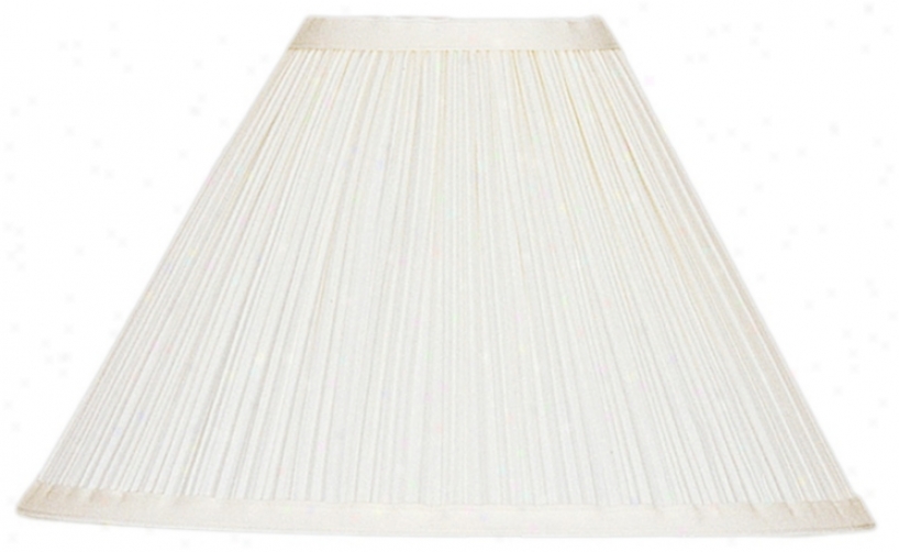 Ivory Mushroom Pleated Emprie Shade 4x12x8 (spider) (27337)