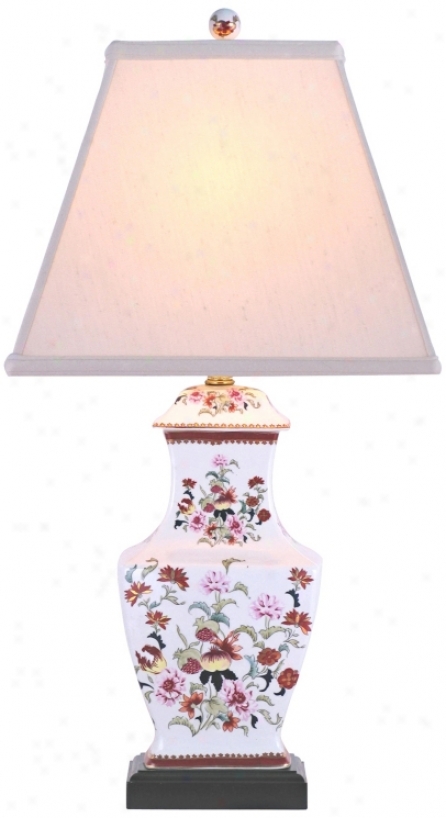 Pomegranate Porcelzin Square Vase Table Lamp (g6980)