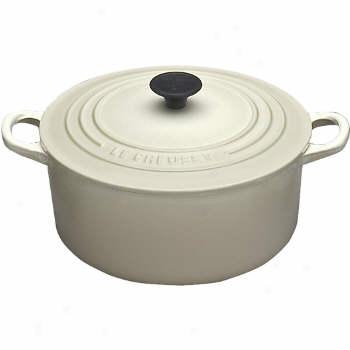 Le Creuset Round French Oven 3.5 Quart Dune