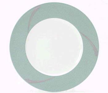 Noritake Ambience Green Accent Plate