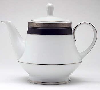 Noritake Crestwood Cobalt Platinum Tea Pot