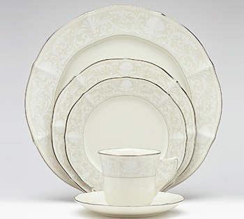 Noritake Imperial Lace 24 Pps