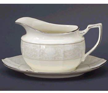 Npritake Imperial Lace Gravy With Tray