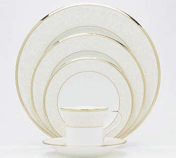 Noritake White Palace 24 Pps