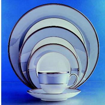 Wedgwood Lustreware Blue Fin 5-pps