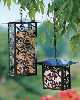 Leaf Motif Birdfeeder