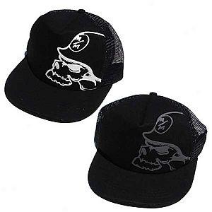 Skull Ensnare Hat