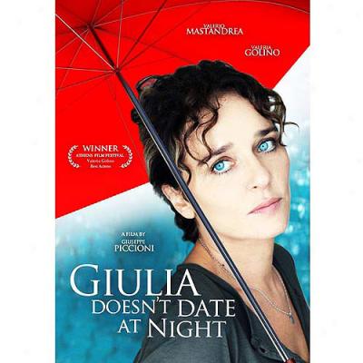 Giulia Doesn't Date At Darkness (italian) (widescreen)