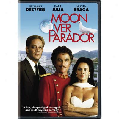 Moon Over Parador (widescreen)