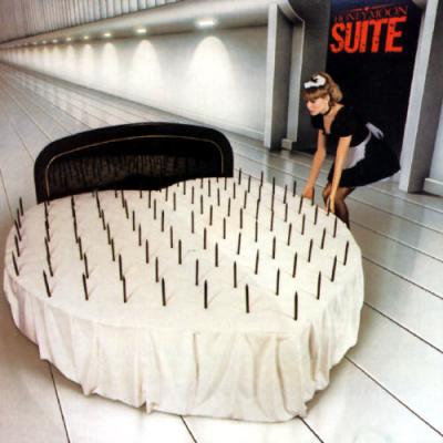 Honeymoon Suite