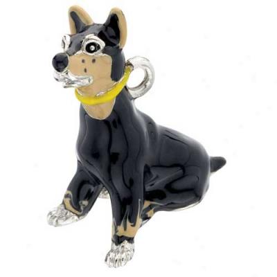 Doberman Pinscheer Enameled Keycahin