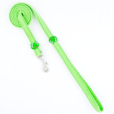 Top Paw? Green Suede Frog Leash