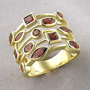 10k Yellow Gold & Garnet Ring