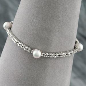 18k Akoya Pearl & 1.76 Cttw. Diamond Bracelet