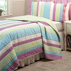 Delkah Quilt Set