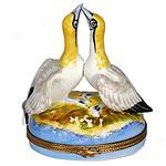 Limoges Kissing Love Birds Box