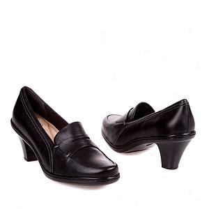 Softwalk Rimini Leather Loafer Pump