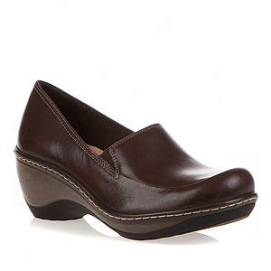 S0ftwalk Womens Montego Brown Leather Slip-on