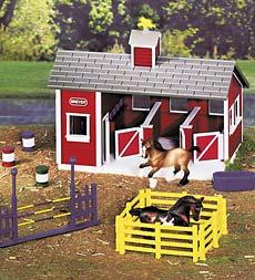 Breyer Stablemates Red Stable